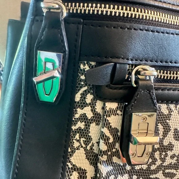 Rebecca Minkoff Crosby Tote used but in good condition. - Picture 2 of 15